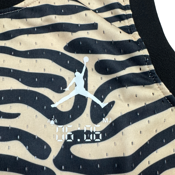 RegataAirJordanAmareloePreto4